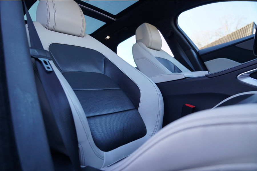 Jaguar F-Pace 3.0 S/C S AWD 35t | Panorama | Meridian | Achterbankverwarming | Carplay | Stuurwielverwarming