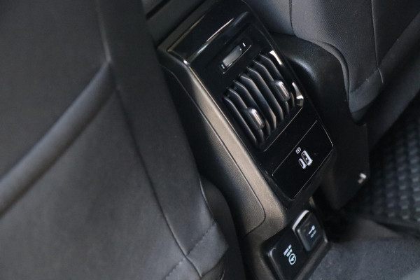 Jeep Compass 1.3T / CAMERA / STOEL+STUURVERW / CARPLAY / LED