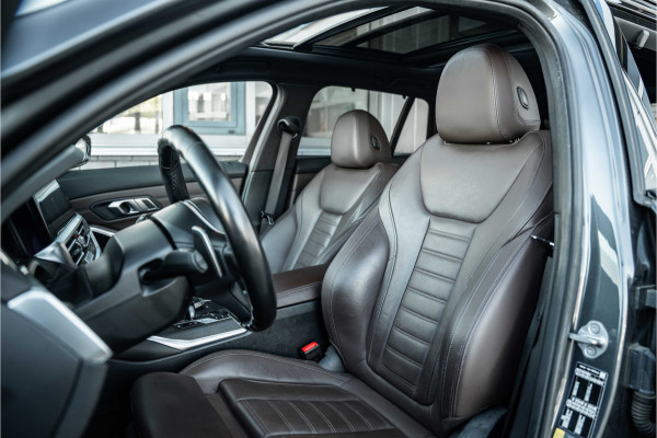 BMW 3 Serie Touring 320e Business Edition Plus | M sport | Pano | HUD | Leder