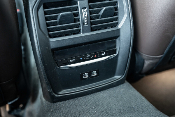 BMW 3 Serie Touring 320e Business Edition Plus | M sport | Pano | HUD | Leder