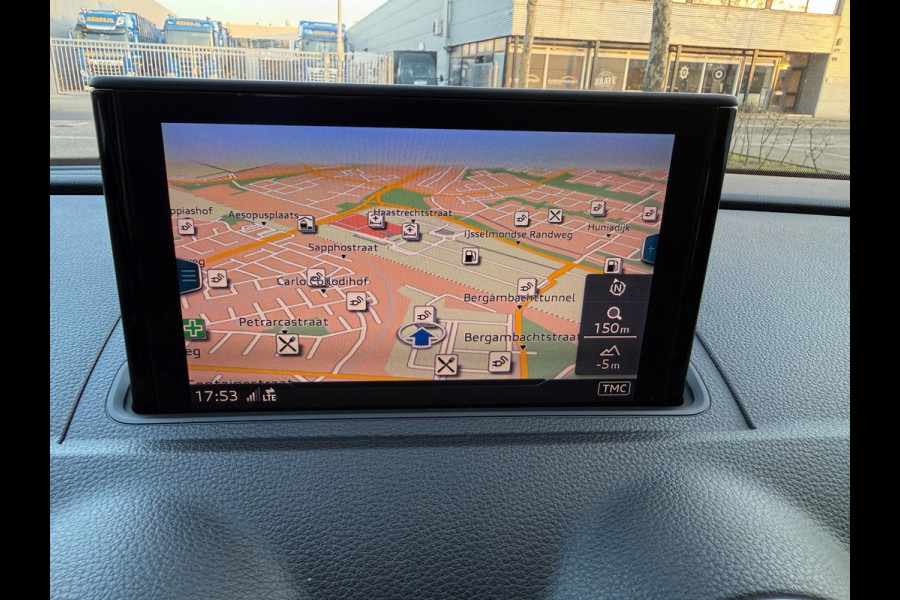 Audi A3 Sportback 40 e-tron Sport 204PK S18/LED/CAM/NAV/LEER