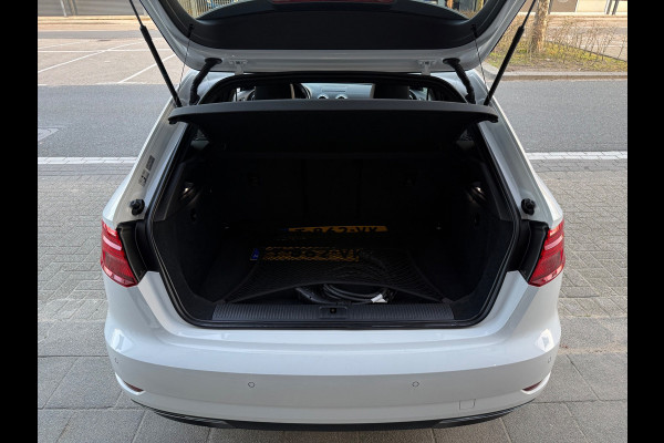 Audi A3 Sportback 40 e-tron Sport 204PK S18/LED/CAM/NAV/LEER