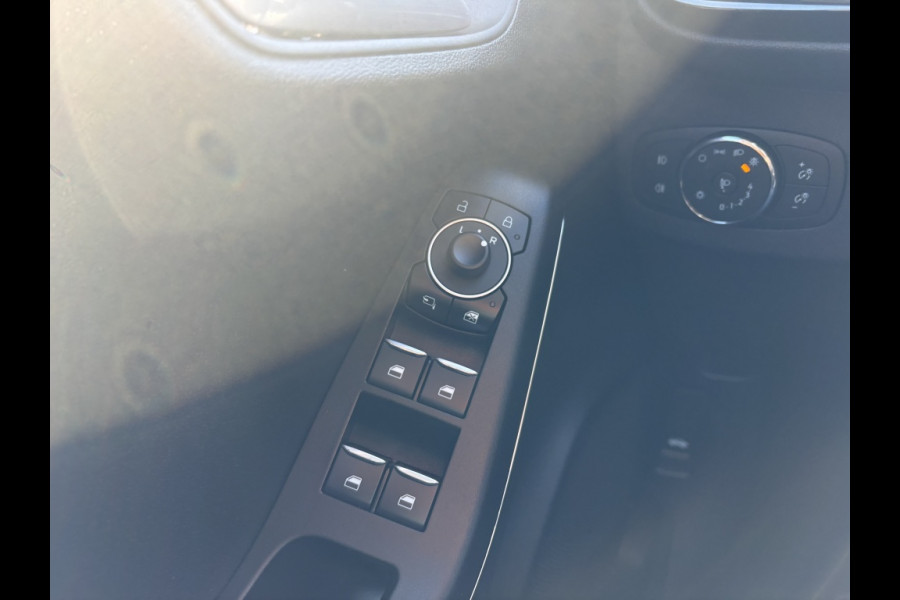 Ford Puma 1.0 EcoBoost Hybride Titanium