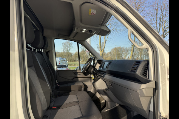 Volkswagen Crafter 35 2.0 TDI 177PK L3H3 | 1e Eig | Dealer OH | Carplay | Navi | Adapt. Cruisec. | PDC
