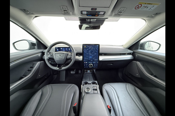 Ford Mustang Mach-E SOH 93% RWD 75kWh Technology Pack Plus Panoramadak B&O®-Audio Leder 360°Camera Navi Ecc Apple Carplay/Android Auto Elek.S Stuur+Stoelverwarming Lane Assist Led Active Driver Assist FordPass Connect™ 1e Eigenaar Origineel Nederlandse Auto
