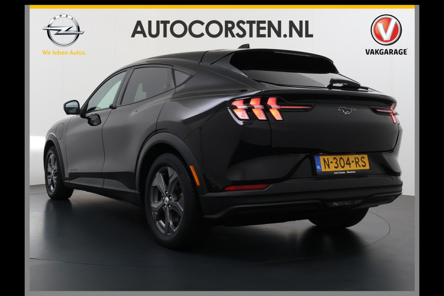 Ford Mustang Mach-E SOH 93% RWD 75kWh Technology Pack Plus Panoramadak B&O®-Audio Leder 360°Camera Navi Ecc Apple Carplay/Android Auto Elek.S Stuur+Stoelverwarming Lane Assist Led Active Driver Assist FordPass Connect™ 1e Eigenaar Origineel Nederlandse Auto