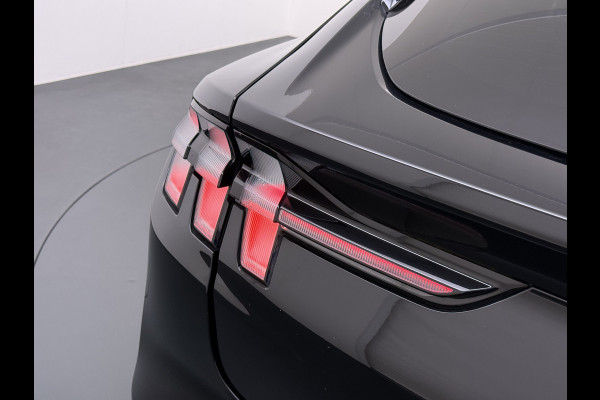 Ford Mustang Mach-E SOH 93% RWD 75kWh Technology Pack Plus Panoramadak B&O®-Audio Leder 360°Camera Navi Ecc Apple Carplay/Android Auto Elek.S Stuur+Stoelverwarming Lane Assist Led Active Driver Assist FordPass Connect™ 1e Eigenaar Origineel Nederlandse Auto