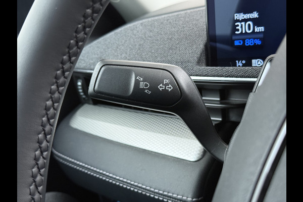 Ford Mustang Mach-E SOH 93% RWD 75kWh Technology Pack Plus Panoramadak B&O®-Audio Leder 360°Camera Navi Ecc Apple Carplay/Android Auto Elek.S Stuur+Stoelverwarming Lane Assist Led Active Driver Assist FordPass Connect™ 1e Eigenaar Origineel Nederlandse Auto