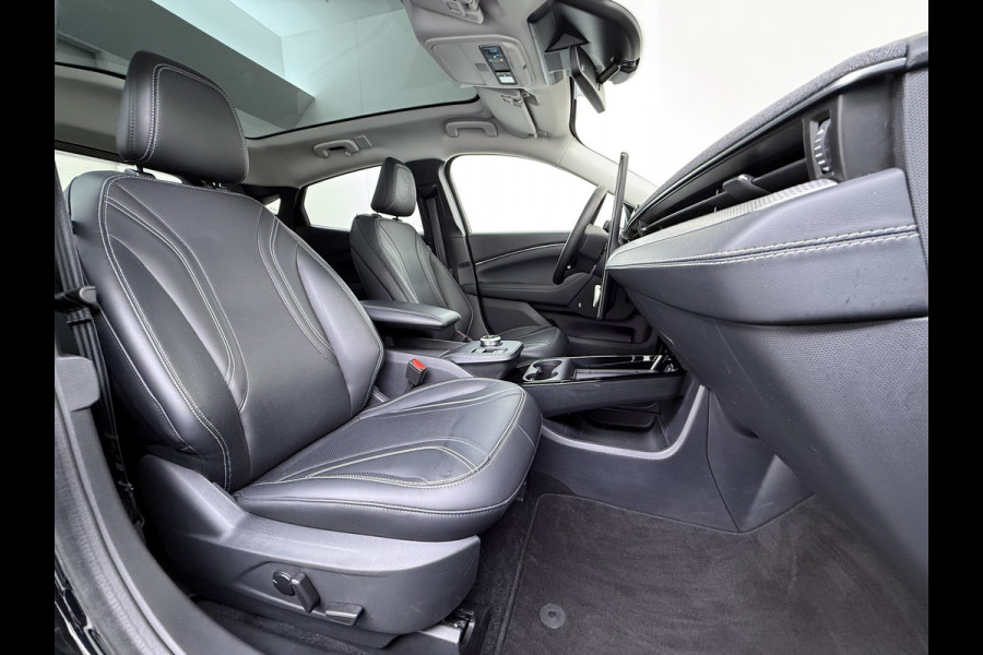 Ford Mustang Mach-E SOH 93% RWD 75kWh Technology Pack Plus Panoramadak B&O®-Audio Leder 360°Camera Navi Ecc Apple Carplay/Android Auto Elek.S Stuur+Stoelverwarming Lane Assist Led Active Driver Assist FordPass Connect™ 1e Eigenaar Origineel Nederlandse Auto