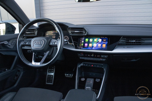 Audi A3 Sportback 40 TFSIe S line Panoramadak Elektrische Stoelverwarming Sfeerverlichting