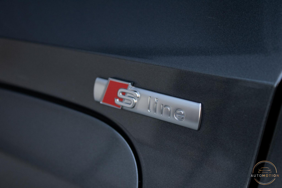 Audi A3 Sportback 40 TFSIe S line Panoramadak Elektrische Stoelverwarming Sfeerverlichting