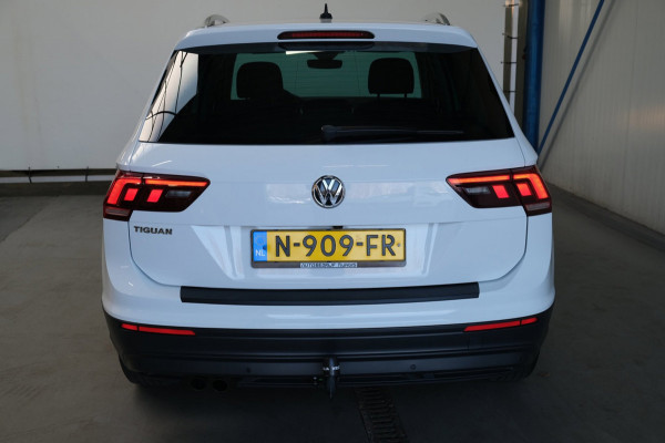 Volkswagen Tiguan 1.4 TSI ACT Comfortline Business automaat - Airco, Cruise, Camera, Carplay, PDC, Trekhaak.