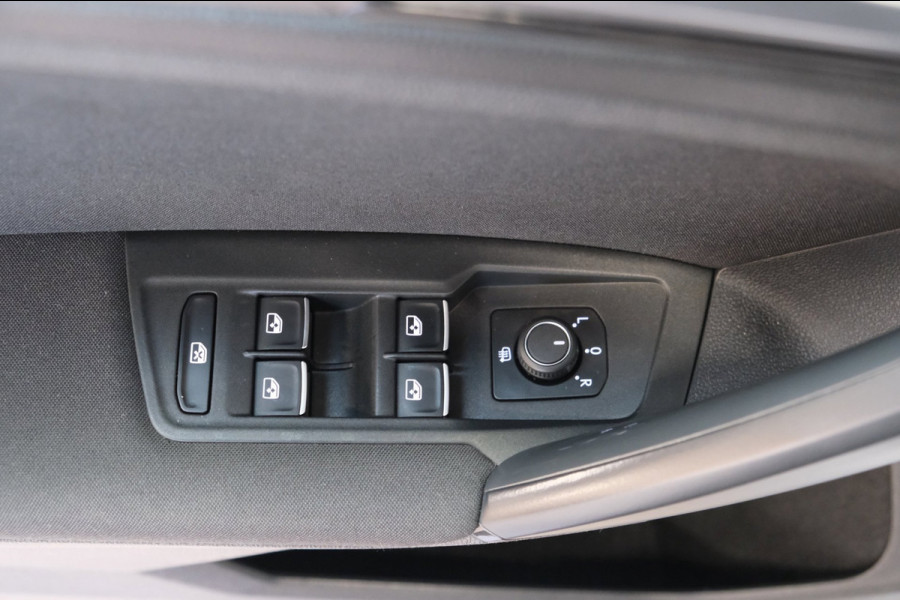 Volkswagen Tiguan 1.4 TSI ACT Comfortline Business automaat - Airco, Cruise, Camera, Carplay, PDC, Trekhaak.