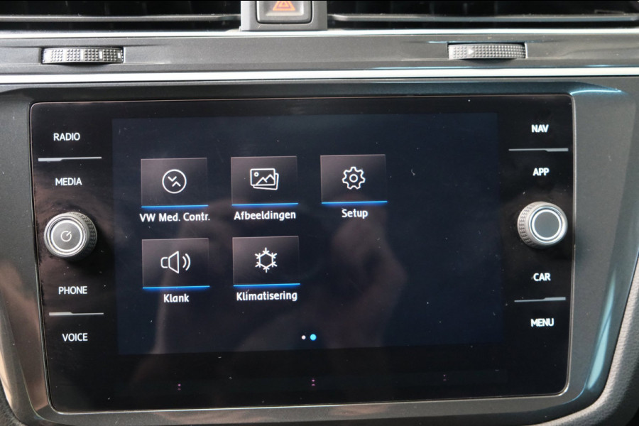 Volkswagen Tiguan 1.4 TSI ACT Comfortline Business automaat - Airco, Cruise, Camera, Carplay, PDC, Trekhaak.