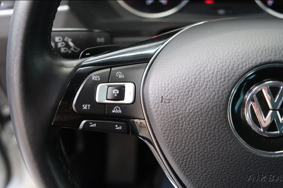 Volkswagen Tiguan 1.4 TSI ACT Comfortline Business automaat - Airco, Cruise, Camera, Carplay, PDC, Trekhaak.