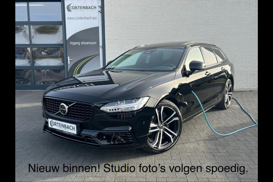 Volvo V90 2.0 T8 Plug-in hybrid AWD Ultimate Dark | Luchtvering | Panorama dak | Adaptieve cruise | Harman Kardon |