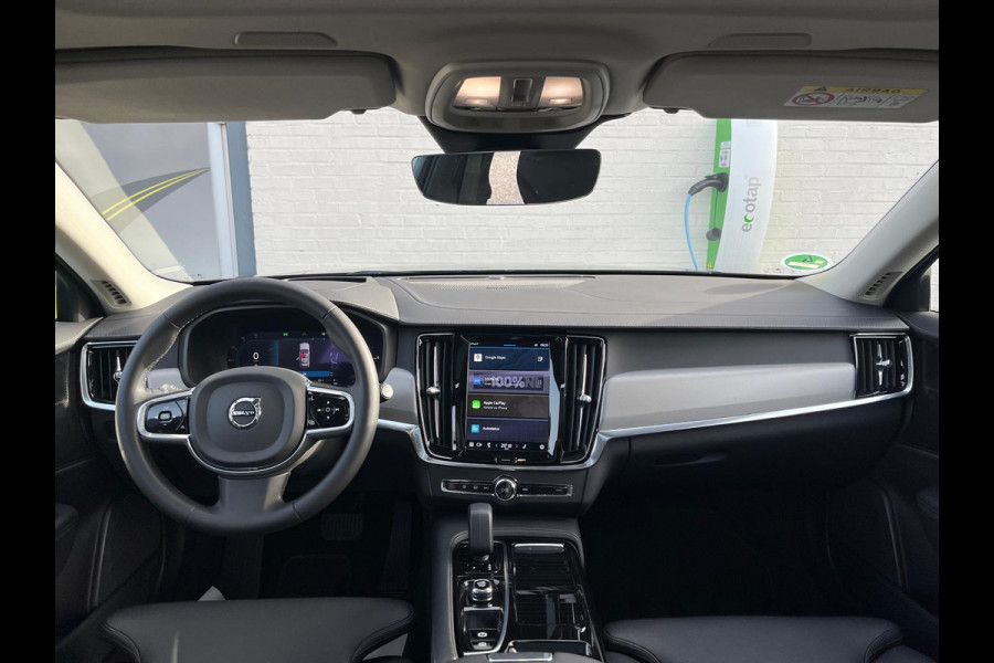 Volvo V90 2.0 T8 Plug-in hybrid AWD Ultimate Dark | Luchtvering | Panorama dak | Adaptieve cruise | Harman Kardon |