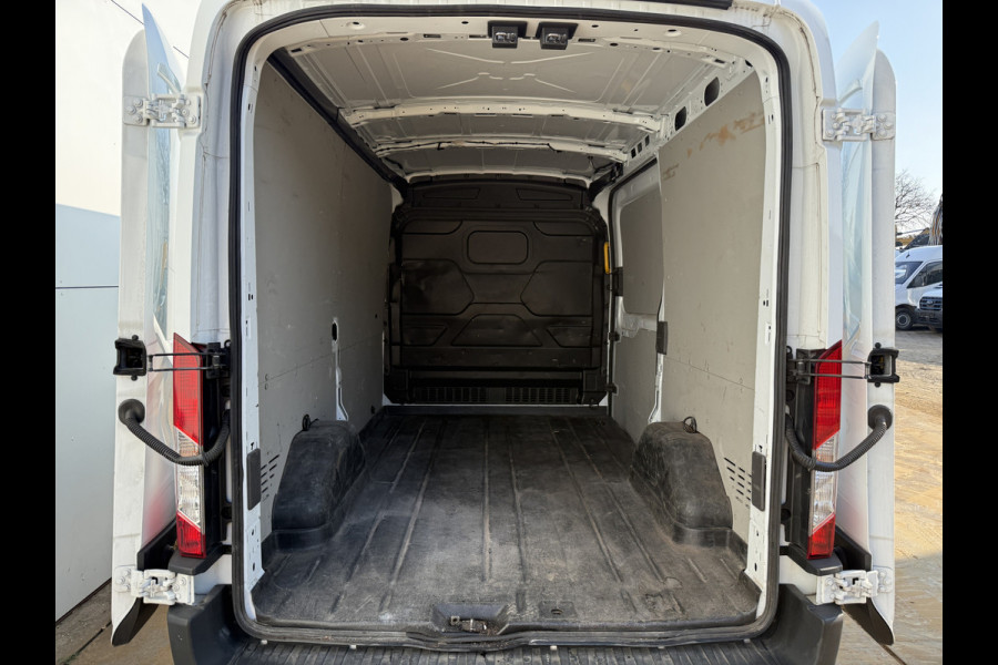Ford Transit 2.0 TDCI 130PK L2H2 Airco Cruise Control Lane Assist Parkeersensoren