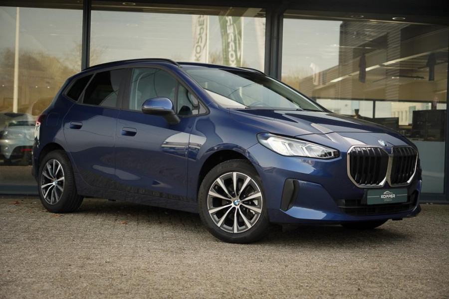 BMW 2 Serie Active Tourer 220i / Aut / Navi / Trekhaak Elektrisch / Incl BTW