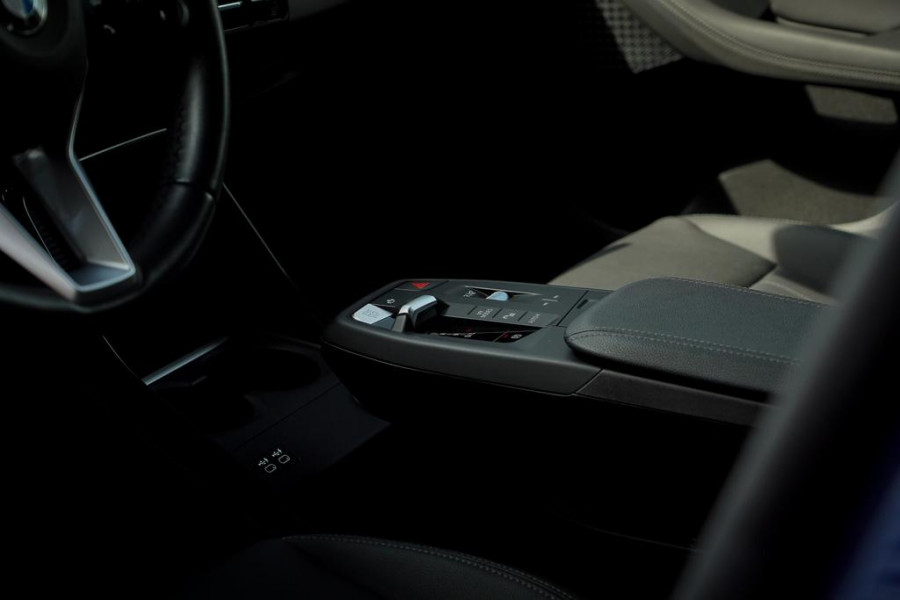 BMW 2 Serie Active Tourer 220i / Aut / Navi / Trekhaak Elektrisch / Incl BTW