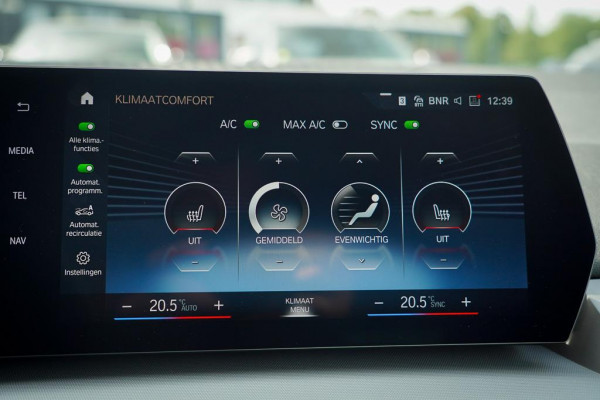 BMW 2 Serie Active Tourer 220i / Aut / Navi / Trekhaak Elektrisch / Incl BTW