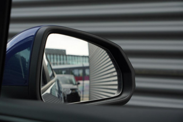 BMW 2 Serie Active Tourer 220i / Aut / Navi / Trekhaak Elektrisch / Incl BTW