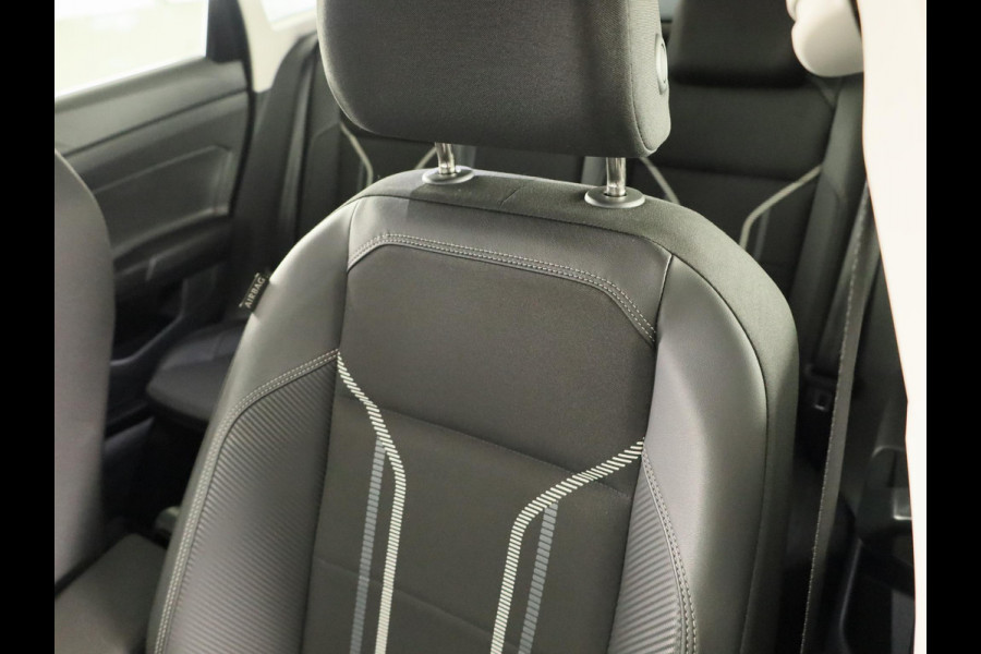 Volkswagen Taigo 1.0 TSI Style | DSG | Camera | Led | Navigatie | Carplay & Android Auto | Stoelverwarming |