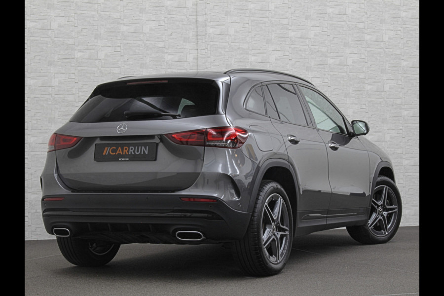 Mercedes-Benz GLA 250 e AMG Line | ACC | 360 Camera | Keyless-Go | Multi-Beam LED | Sfeerverlichting | Trekhaak 1800kg | Widescreen Cockpit | Carbon | Black Optic Pack | Dodehoek | Lane Assist | Getint Glas | Stoelverwarming | Rijklaarprijs 12 mnd. Bovag | Dec. 2022 | 19'' | Autom. Achterklep |