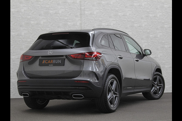 Mercedes-Benz GLA 250 e AMG Line | ACC | 360 Camera | Keyless-Go | Multi-Beam LED | Sfeerverlichting | Trekhaak 1800kg | Widescreen Cockpit | Carbon | Black Optic Pack | Dodehoek | Lane Assist | Getint Glas | Stoelverwarming | Rijklaarprijs 12 mnd. Bovag | Dec. 2022 | 19'' | Autom. Achterklep |