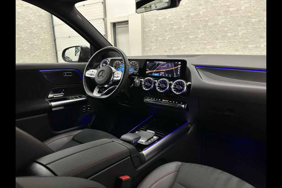 Mercedes-Benz GLA 250 e AMG Line | ACC | 360 Camera | Keyless-Go | Multi-Beam LED | Sfeerverlichting | Trekhaak 1800kg | Widescreen Cockpit | Carbon | Black Optic Pack | Dodehoek | Lane Assist | Getint Glas | Stoelverwarming | Rijklaarprijs 12 mnd. Bovag | Dec. 2022 | 19'' | Autom. Achterklep |