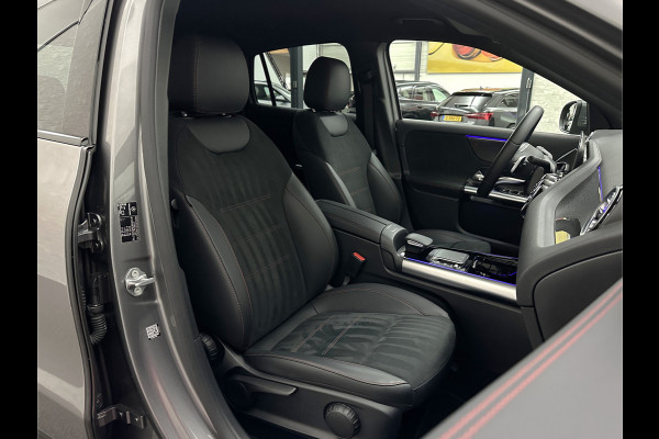 Mercedes-Benz GLA 250 e AMG Line | ACC | 360 Camera | Keyless-Go | Multi-Beam LED | Sfeerverlichting | Trekhaak 1800kg | Widescreen Cockpit | Carbon | Black Optic Pack | Dodehoek | Lane Assist | Getint Glas | Stoelverwarming | Rijklaarprijs 12 mnd. Bovag | Dec. 2022 | 19'' | Autom. Achterklep |