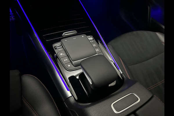 Mercedes-Benz GLA 250 e AMG Line | ACC | 360 Camera | Keyless-Go | Multi-Beam LED | Sfeerverlichting | Trekhaak 1800kg | Widescreen Cockpit | Carbon | Black Optic Pack | Dodehoek | Lane Assist | Getint Glas | Stoelverwarming | Rijklaarprijs 12 mnd. Bovag | Dec. 2022 | 19'' | Autom. Achterklep |