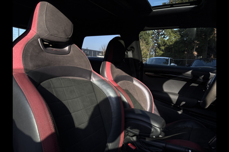 MINI Mini 2.0 Cooper S Knightsbridge Edition - John Cooper Works - HUD - Camera -