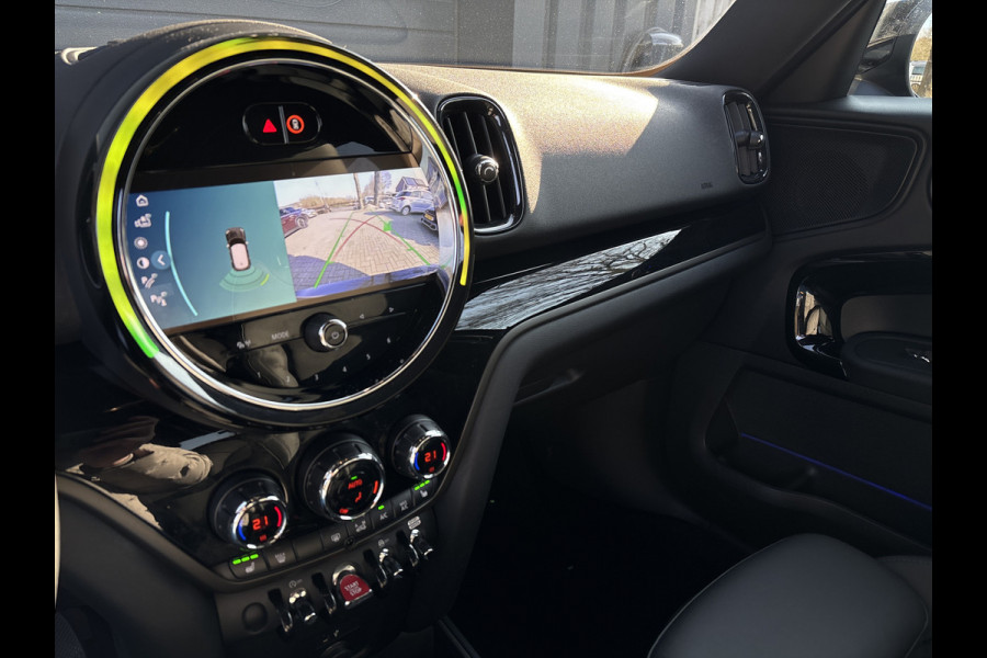 MINI Countryman 1.5 Cooper Classic Business Edition - Stoelverwarming - Navigatie -