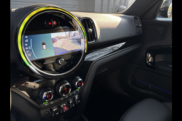 MINI Countryman 1.5 Cooper Classic Business Edition - Stoelverwarming - Navigatie -