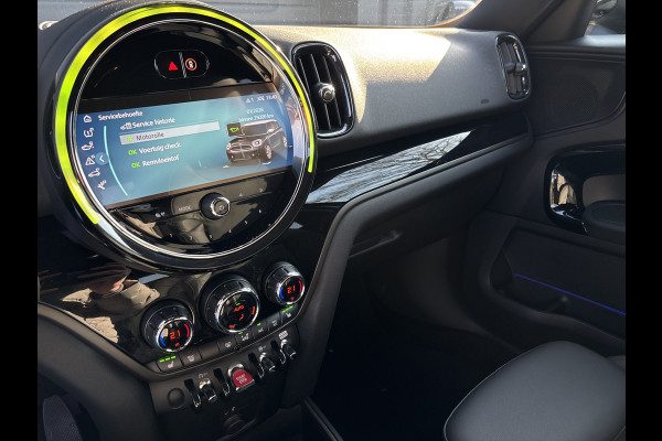 MINI Countryman 1.5 Cooper Classic Business Edition - Stoelverwarming - Navigatie -