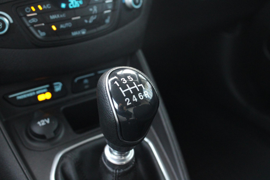 Ford Transit Courier 1.5 TDCI Limited | Trekhaak | Camera | Stoelverwarming | Scherm | Lichtmetalen velgen