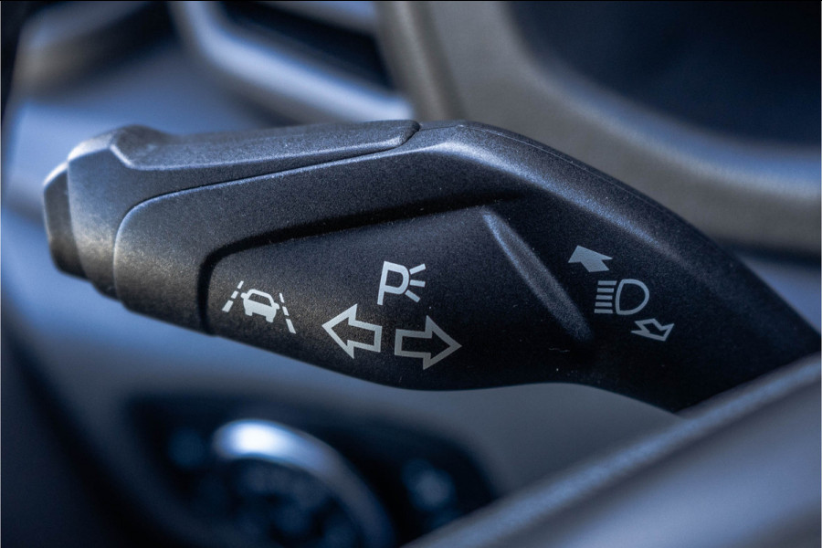 Ford Transit Custom L2H1 | 130pk | Automaat | LED | Camera | Stoelverw. | Cruise | Airco