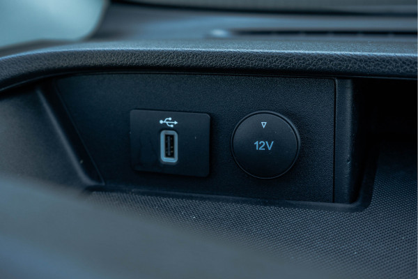 Ford Transit Custom L2H1 | 130pk | Automaat | LED | Camera | Stoelverw. | Cruise | Airco