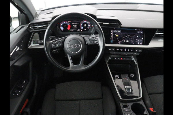 Audi A3 35 TFSI Business edition | Sportstoelen | Carplay | Virtual Cockpit | Park Assist | 18'' | Navigatie | Full LED | Climate control | Bluetooth | Cruise control