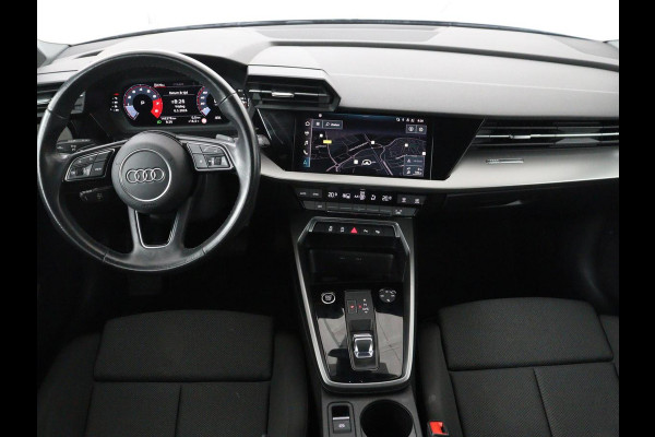 Audi A3 35 TFSI Business edition | Sportstoelen | Carplay | Virtual Cockpit | Park Assist | 18'' | Navigatie | Full LED | Climate control | Bluetooth | Cruise control