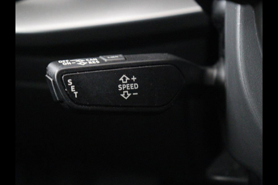 Audi A3 35 TFSI Business edition | Sportstoelen | Carplay | Virtual Cockpit | Park Assist | 18'' | Navigatie | Full LED | Climate control | Bluetooth | Cruise control