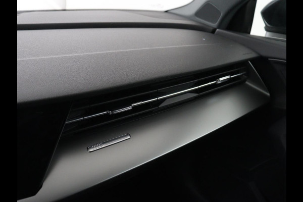 Audi A3 35 TFSI Business edition | Sportstoelen | Carplay | Virtual Cockpit | Park Assist | 18'' | Navigatie | Full LED | Climate control | Bluetooth | Cruise control
