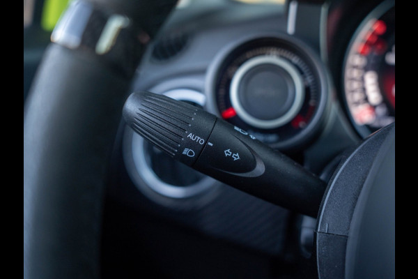 Abarth 595 1.4 T-Jet Competizione / Pano / Beats / Carbon / Carplay / DAB+ / Brembo