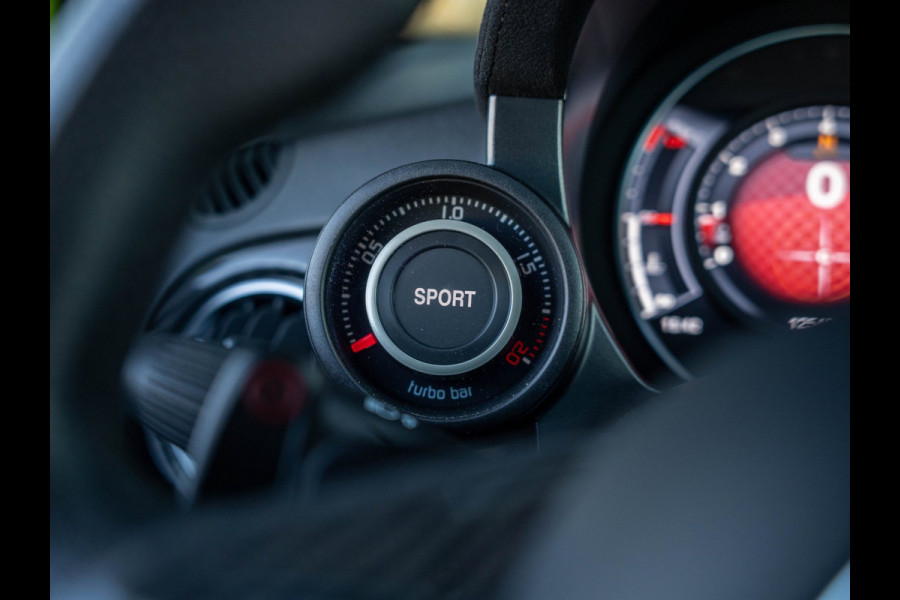 Abarth 595 1.4 T-Jet Competizione / Pano / Beats / Carbon / Carplay / DAB+ / Brembo