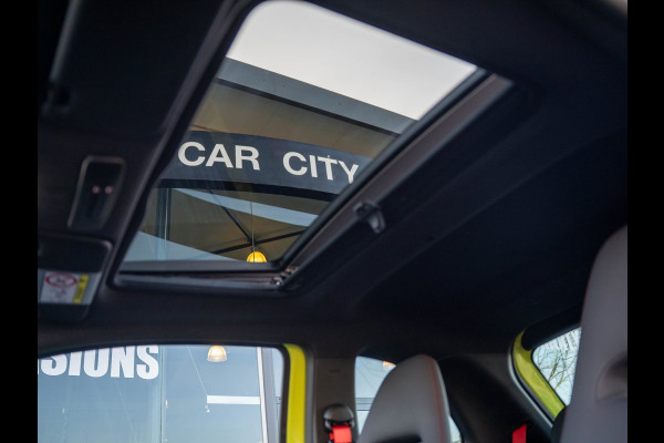 Abarth 595 1.4 T-Jet Competizione / Pano / Beats / Carbon / Carplay / DAB+ / Brembo