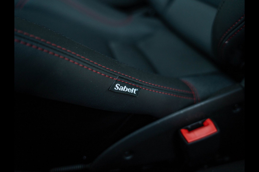 Abarth 595 1.4 T-Jet Competizione / Pano / Beats / Carbon / Carplay / DAB+ / Brembo