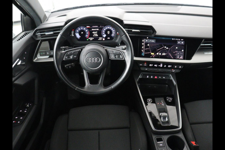 Audi A3 30 TFSI Advanced edition | Sportstoelen | Carplay | Virtual Cockpit | Park Assist | Full LED | Navigatie | Climate control | Bluetooth | 17'' | Cruise control