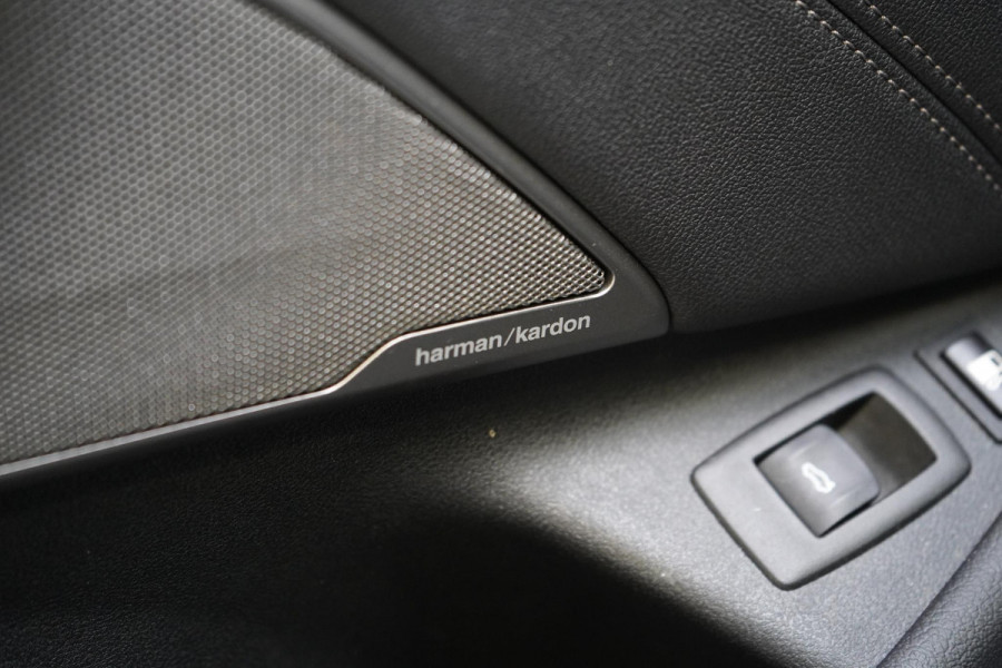 BMW 5 Serie Touring 530e Business Edition Plus | Harman Kardon | SoH 94% | Head Up | Trekhaak | Adaptive cruise | Sportstoelen | Blind spot | Stuurverwarming