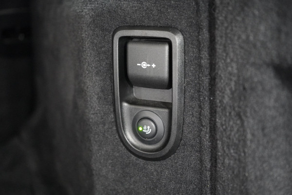 BMW 5 Serie Touring 530e Business Edition Plus | Harman Kardon | SoH 94% | Head Up | Trekhaak | Adaptive cruise | Sportstoelen | Blind spot | Stuurverwarming